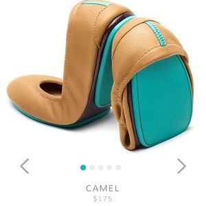 Size 8 camel Tieks